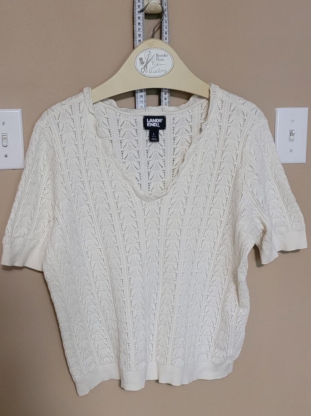 💜2 for $10💜 Bundle and save Lands' End Cream Short Sleeve Openwork Knit Top
